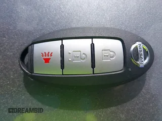 2021 Nissan Kicks S z VIN 3N1CP5BV3ML537164, wystawiony jako IAAI lot #42160097 z przebiegiem 55 980 mil mil oraz . Historia ofert i sprzedaży dostępna na DreamBid. Obrazek 11.