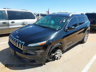 2017 Jeep Cherokee Latitude with VIN 1C4PJLCB4HW586821, listed as a IAAI auction lot 42041642 with 94,161 mi miles and . Bid and sale history available at DreamBid. Image 17.