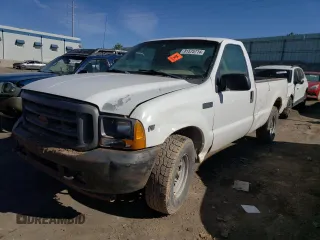 2001 Ford Super Duty F-250 XL with VIN 1FTNF20L21EC17113, listed as a Copart auction lot 81575714 with 0 mi miles and Salvage Title. Bid and sale history available at carsss.com. Image 1.