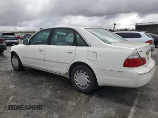 2003 Toyota Avalon XL with VIN 4T1BF28B33U268509, listed as a Copart auction lot 45323805 with 211,671 mi miles and Salvage Title. Bid and sale history available at carsss.com. Image 2.