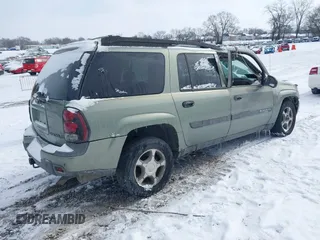 2004 Chevrolet TrailBlazer EXT LT with VIN 1GNET16S246106682, listed as a IAAI auction lot 41552215 with 250,507 mi miles. Bid and sale history available at carsss.com. Image 4.