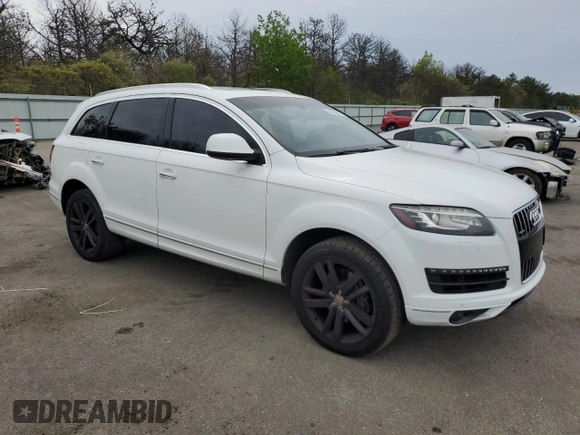 2015 Audi Q7 Premium Plus with VIN WA1LGAFE7FD029637, listed as a Copart auction lot 56596535 with 131,381 mi miles and Salvage Title. Bid and sale history available at DreamBid. Image 4.