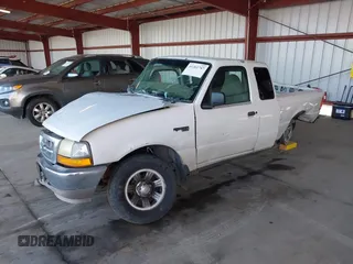 2000 Ford Ranger XL with VIN 1FTYR14C8YPC08441, listed as a IAAI auction lot 41261747 with 258,755 mi miles. Bid and sale history available at carsss.com. Image 2.