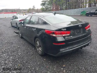2020 Kia Optima LX with VIN 5XXGT4L33LG426948, listed as a IAAI auction lot 41741270 with 45,703 mi miles. Bid and sale history available at carsss.com. Image 3.