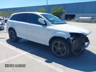 2015 Audi Q7 3.0T S line Prestige with VIN WA1DGAFE0FD027782, listed as a IAAI auction lot 41856552 with 116,563 mi miles. Bid and sale history available at carsss.com. Image 1.
