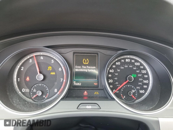 2018 Volkswagen Atlas SE z VIN 1V2LR2CAXJC560772, wystawiony jako Copart lot #53544725 z przebiegiem 70 282 mil mil oraz Szkoda całkowita • Salvage title. Historia ofert i sprzedaży dostępna na DreamBid. Obrazek 9.