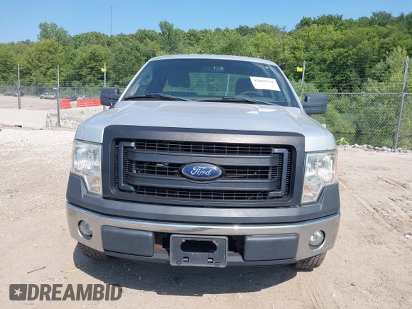 2013 Ford F-150 XL z VIN 1FTPF1CF9DKD22620, wystawiony jako IAAI lot #42660792 z przebiegiem 239 002 mil mil oraz . Historia ofert i sprzedaży dostępna na DreamBid. Obrazek 12.