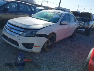 2011 Ford Fusion SEL z VIN 3FAHP0JA6BR150032, wystawiony jako IAAI lot #41651085 z przebiegiem 233 131 mil mil oraz . Historia ofert i sprzedaży dostępna na DreamBid. Obrazek 2.