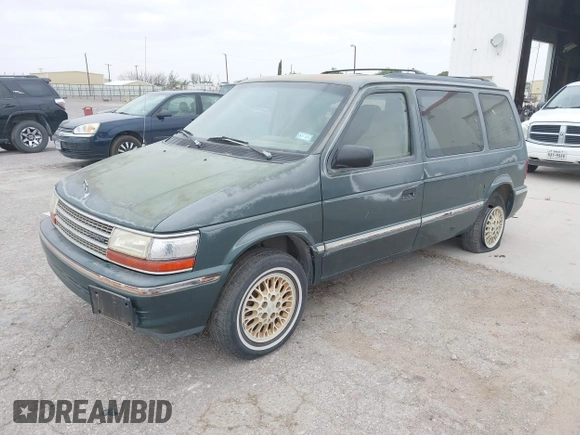 1993 Plymouth Voyager z VIN 2P4GH45R6PR372511, wystawiony jako IAAI lot #42093650 z przebiegiem 81 484 mil mil oraz . Historia ofert i sprzedaży dostępna na DreamBid. Obrazek 2.