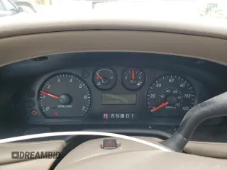 2006 Ford Taurus SE z VIN 1FAFP53U56A151555, wystawiony jako Copart lot #55227665 z przebiegiem 146 109 mil mil oraz Szkoda całkowita • Salvage title. Historia ofert i sprzedaży dostępna na DreamBid. Obrazek 9.