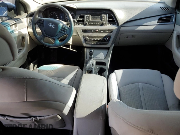 2015 Hyundai Sonata SE z VIN 5NPE24AF7FH002432, wystawiony jako Copart lot #59182285 z przebiegiem 193 754 mil mil oraz Szkoda całkowita • Salvage title. Historia ofert i sprzedaży dostępna na DreamBid. Obrazek 8.