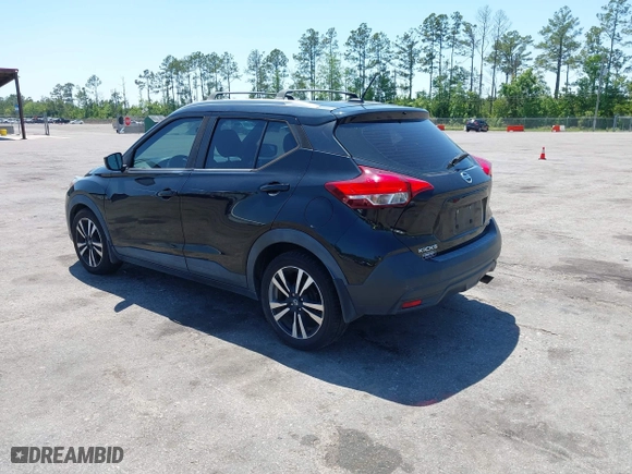 2018 Nissan Kicks SV with VIN 3N1CP5CU6JL533630, listed as a IAAI auction lot 42042097 with 165,299 mi miles. Bid and sale history available at carsss.com. Image 3.