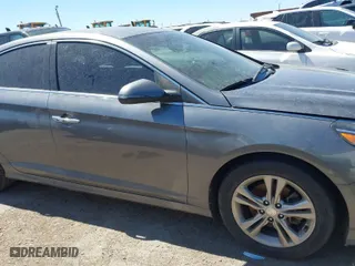 2019 Hyundai Sonata Sport with VIN 5NPE34AF8KH751764, listed as a IAAI auction lot 41751278 with 139,187 mi miles. Bid and sale history available at carsss.com. Image 14.