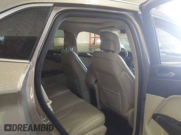 2019 Lincoln MKC Reserve with VIN 5LMTJ3DH4KUL20647, listed as a IAAI auction lot 41868447 with 64,403 mi miles and . Bid and sale history available at DreamBid. Image 8.