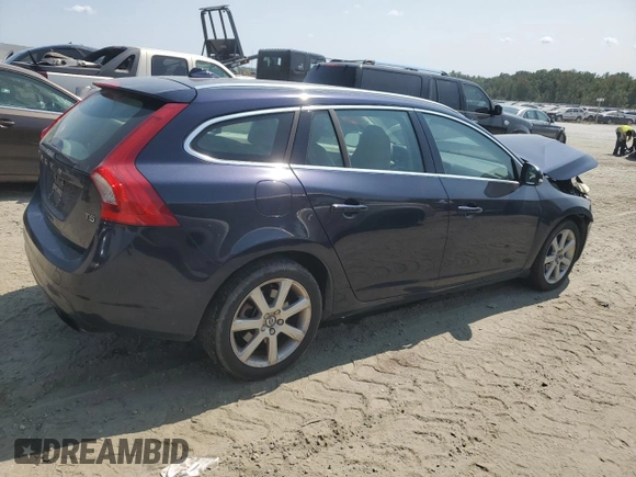 2016 Volvo V60 T5 Drive-E Premier with VIN YV140MEK4G1293306, listed as a Copart auction lot 71007814 with 177,999 mi miles and Salvage Title. Bid and sale history available at carsss.com. Image 3.