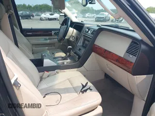 2003 Lincoln Navigator Luxury z VIN 5LMFU28R33LJ13692, wystawiony jako IAAI lot #42226136 z przebiegiem 161 104 mil mil oraz . Historia ofert i sprzedaży dostępna na DreamBid. Obrazek 5.