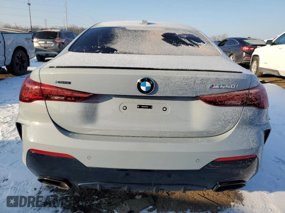 2025 BMW 4 Series M440i xDrive with VIN WBA83DA07SCT64818, listed as a Copart auction lot 43932505 with 1,974 mi miles and Clean title. Bid and sale history available at DreamBid. Image 6.