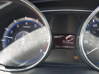 2011 Hyundai Sonata Limited with VIN 5NPEC4AC3BH106087, listed as a IAAI auction lot 42210979 with 199,388 mi miles and . Bid and sale history available at DreamBid. Image 7.
