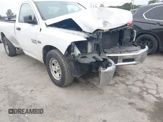 2016 Ram 1500 Tradesman with VIN 3C6JR6DT2GG261791, listed as a IAAI auction lot 41475013 with 100,013 mi miles and . Bid and sale history available at DreamBid. Image 6.