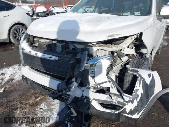 2021 Mitsubishi Outlander ES z VIN JA4APUAU0MU003918, wystawiony jako IAAI lot #41376793 z przebiegiem 30 940 mil mil oraz . Historia ofert i sprzedaży dostępna na DreamBid. Obrazek 6.