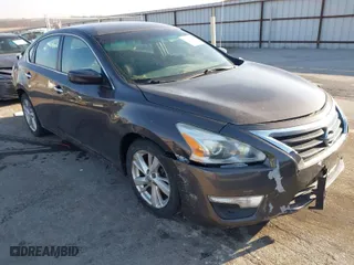 2013 Nissan Altima 2.5 SV with VIN 1N4AL3AP0DN471377, listed as a IAAI auction lot 41783096 with 105,664 mi miles. Bid and sale history available at carsss.com. Image 1.