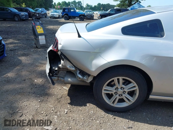 2013 Ford Mustang V6 with VIN 1ZVBP8AM5D5218722, listed as a IAAI auction lot 42728064 with 138,906 mi miles and . Bid and sale history available at DreamBid. Image 12.