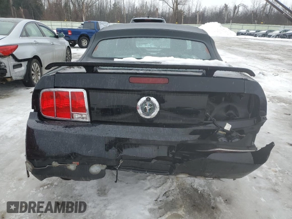 2005 Ford Mustang Deluxe z VIN 1ZVFT84N355220696, wystawiony jako Copart lot #43260575 z przebiegiem 158 180 mil mil oraz Nie do naprawy • Non repairable. Historia ofert i sprzedaży dostępna na DreamBid. Obrazek 6.