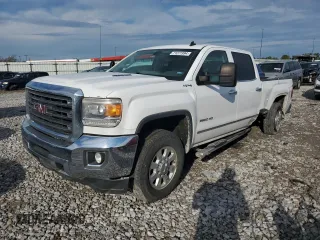 2015 GMC Sierra 2500HD available WiFi SLT with VIN 1GT12ZE8XFF107838, listed as a Copart auction lot 71271994 with 191,580 mi miles and Salvage Title. Bid and sale history available at carsss.com. Image 1.