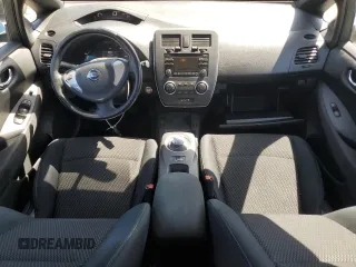 2013 Nissan LEAF SL z VIN 1N4AZ0CP7DC408282, wystawiony jako Copart lot #55980465 z przebiegiem 61 104 mil mil oraz Szkoda całkowita • Salvage title. Historia ofert i sprzedaży dostępna na DreamBid. Obrazek 8.
