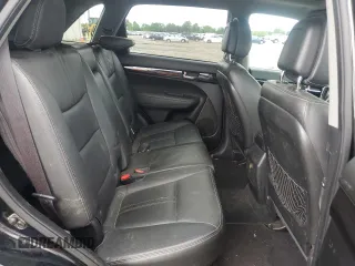 2011 Kia Sorento EX with VIN 5XYKUDA23BG037514, listed as a Copart auction lot 55609025 with 186,135 mi miles and Clean Title. Bid and sale history available at DreamBid. Image 11.