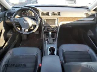 2015 Volkswagen Passat SEL Premium z VIN 1VWCS7A32FC017881, wystawiony jako Copart lot #46234435 z przebiegiem 108 518 mil mil oraz Szkoda całkowita • Salvage title. Historia ofert i sprzedaży dostępna na DreamBid. Obrazek 8.