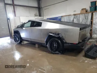2024 Tesla Cybertruck с VIN 7G2CEHED2RA025693, выставлен на аукционе Copart как лот 45351295 с пробегом 11 786 миль миль и Списание • Salvage title. История ставок и продаж доступна на DreamBid. Изображение 2.
