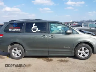2012 Toyota Sienna LE AAS с VIN 5TDKK3DC4CS223135, выставлен на аукционе IAAI как лот 41523790 с пробегом 301 215 миль миль и . История ставок и продаж доступна на DreamBid. Изображение 13.