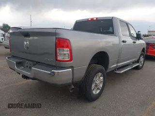 2024 Ram 2500 Big Horn with VIN 3C6UR5DL5RG154048, listed as a IAAI auction lot 42500524 with 41,177 mi miles and . Bid and sale history available at DreamBid. Image 4.