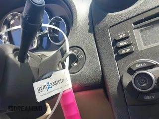 2006 Pontiac G6 6-Cyl z VIN 1G2ZG558264213214, wystawiony jako IAAI lot #42044349 z przebiegiem 138 725 mil mil oraz . Historia ofert i sprzedaży dostępna na DreamBid. Obrazek 11.