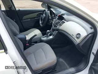 2015 Chevrolet Cruze LT with VIN 1G1PC5SB9F7144494, listed as a IAAI auction lot 42087071 with 128,945 mi miles and . Bid and sale history available at DreamBid. Image 5.