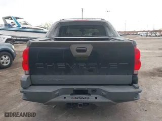 2002 Chevrolet Avalanche with VIN 3GNEK13T82G268036, listed as a IAAI auction lot 41882508 with 349,493 mi miles. Bid and sale history available at carsss.com. Image 16.