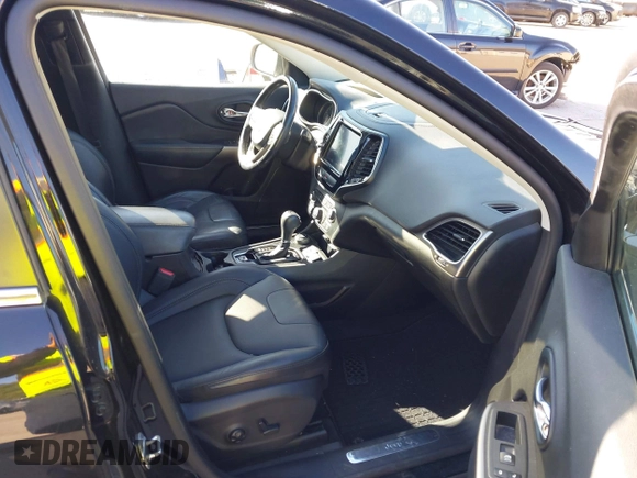 2020 Jeep Cherokee Limited with VIN 1C4PJMDX8LD643445, listed as a IAAI auction lot 41810758 with 127,703 mi miles. Bid and sale history available at carsss.com. Image 5.