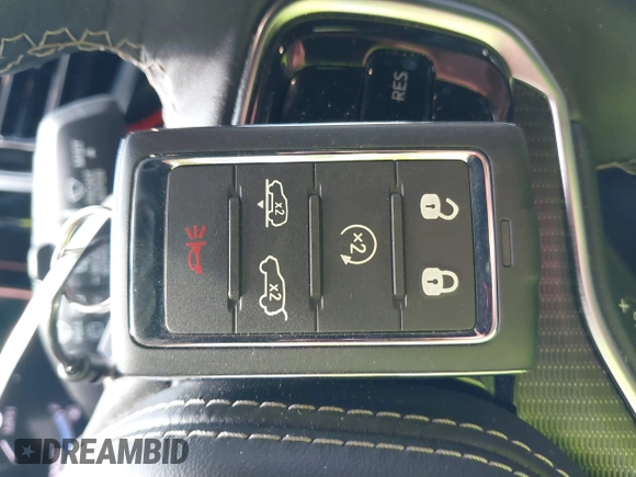 2024 Jeep Grand Wagoneer Series II с VIN 1C4SJSFP8RS150090, выставлен на аукционе IAAI как лот 42548014 с пробегом 34 755 миль миль и . История ставок и продаж доступна на DreamBid. Изображение 11.