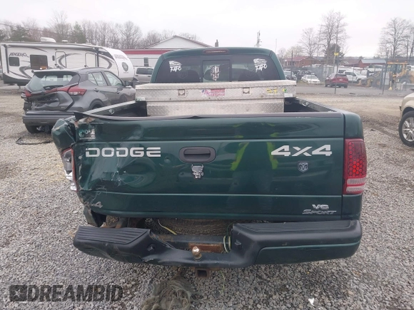2000 Dodge Dakota SLT with VIN 1B7GG22X3YS508480, listed as a IAAI auction lot 41900645 with 105,652 mi miles and . Bid and sale history available at carsss.com. Image 16.