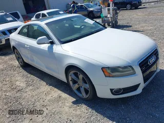 2009 Audi A5 z VIN WAUDK78T09A016755, wystawiony jako IAAI lot #42197401 z przebiegiem 232 977 mil mil oraz . Historia ofert i sprzedaży dostępna na DreamBid. Obrazek 1.