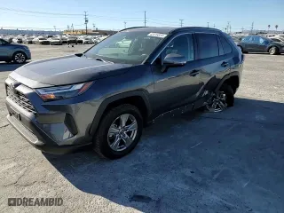 2022 Toyota RAV4 XLE with VIN 2T3W1RFV8NW206412, listed as a Copart auction lot 42016035 with 63,808 mi miles and Salvage Title. Bid and sale history available at carsss.com. Image 12.