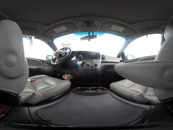 2015 Toyota Sienna XLE с VIN 5TDYK3DC1FS527196, выставлен на аукционе IAAI как лот 41850596 с пробегом Не указан миль и . История ставок и продаж доступна на DreamBid. Изображение 18.