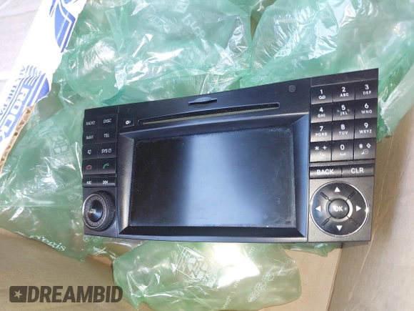 2009 Mercedes-Benz E 350 Luxury with VIN WDBUF87X69B366093, listed as a IAAI auction lot 41961373 with Not provided miles and . Bid and sale history available at DreamBid. Image 12.