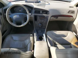 2004 Volvo V70 XC70 with VIN YV1SZ59H541154315, listed as a Copart auction lot 68516614 with 0 mi miles and Clean Title. Bid and sale history available at carsss.com. Image 8.