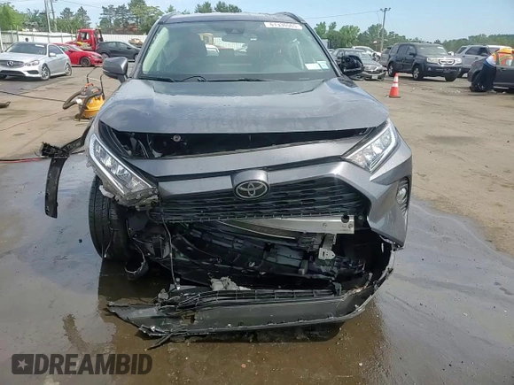 2020 Toyota RAV4 XLE with VIN 2T3P1RFV2LC121388, listed as a Copart auction lot 61336565 with Not provided miles and Salvage title. Bid and sale history available at DreamBid. Image 13.