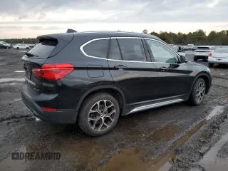 2022 BMW X1 sDrive28i with VIN WBXJG7C02N5V27166, listed as a Copart auction lot 72874052 with 13,372 mi miles. Bid and sale history available at carsss.com. Image 3.