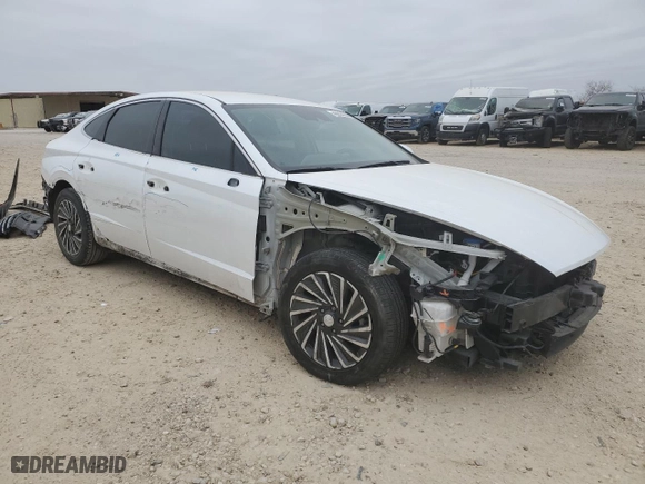 2021 Hyundai Sonata Hybrid SEL with VIN KMHL34JJ7MA027209, listed as a Copart auction lot 45923555 with 78,033 mi miles and Salvage Title. Bid and sale history available at carsss.com. Image 4.