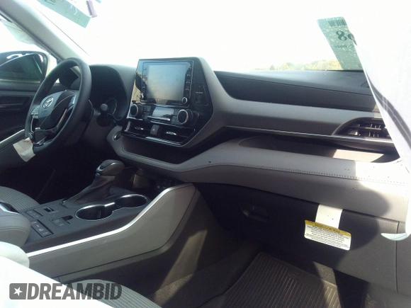 2020 Toyota Highlander LE with VIN 5TDBZRBH6LS048853, listed as a IAAI auction lot 30838868 with 2,013 mi miles and . Bid and sale history available at DreamBid. Image 5.