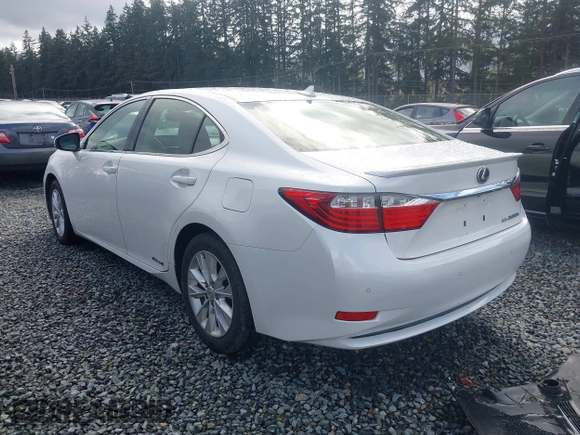 2013 Lexus ES 300h with VIN JTHBW1GG4D2013536, listed as a IAAI auction lot 41979270 with 98,515 mi miles and . Bid and sale history available at DreamBid. Image 3.